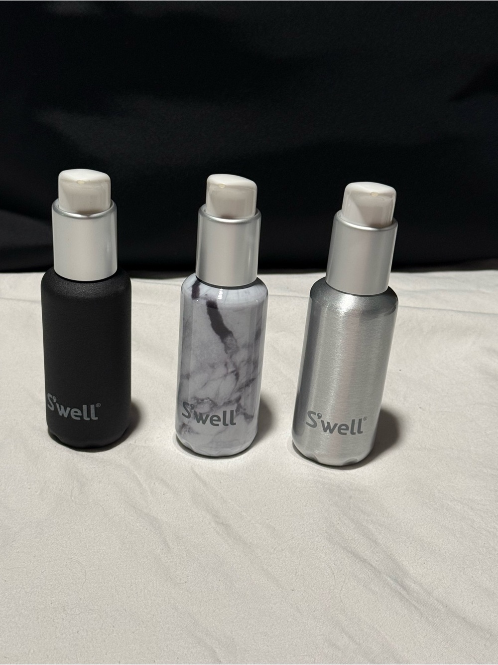 BNWT Away Travel Set Everywhere Bag Small Toiletry Bag S’well Bottle Set Black - Picture 10 of 12